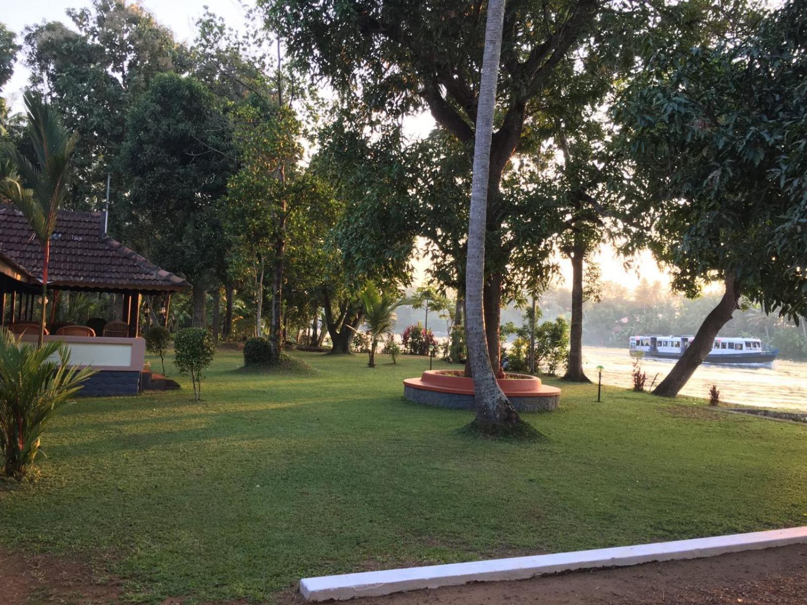 The Pamba Heritage Villa Champakulam Zewnętrze zdjęcie